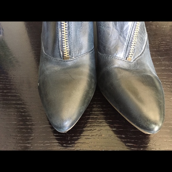 Reduced!! Hive & Honey Black Booties - Picture 4 of 6